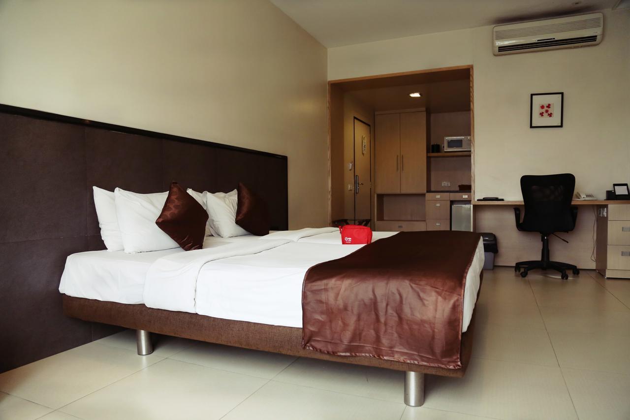The Sirona Hotel Pune Exteriör bild