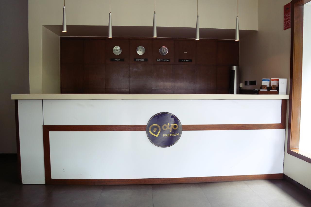 The Sirona Hotel Pune Exteriör bild