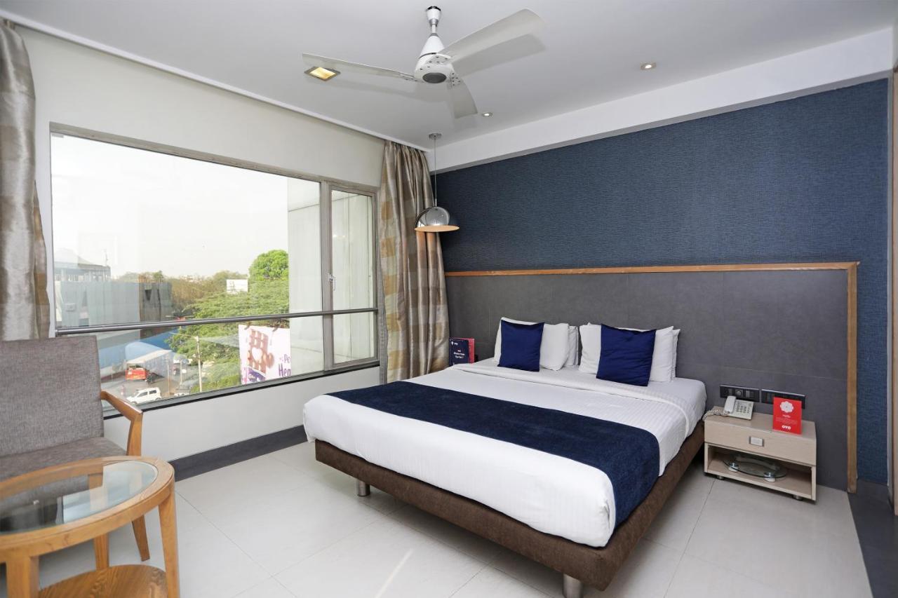 The Sirona Hotel Pune Exteriör bild